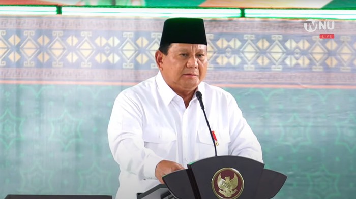 presiden-prabowo-subianto-dalam-acara-pembukaan-kongres-xviii-muslimat-nu-di-surabaya-senin-1022025_169